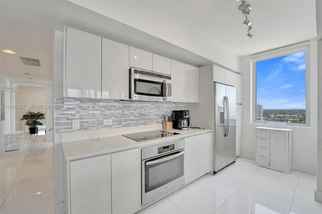 2600 E Hallandale Beach Boulevard T1902, Hallandale Beach, FL 33009