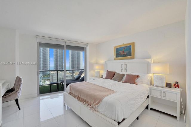 2600 E Hallandale Beach Boulevard T1902, Hallandale Beach, FL 33009