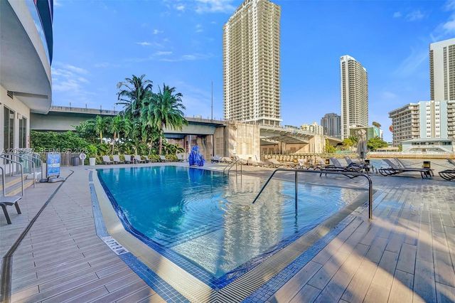 2600 E Hallandale Beach Boulevard T1902, Hallandale Beach, FL 33009