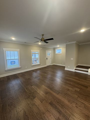 401 Gingerwood Ct, Hermitage, TN 37076