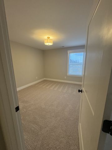 401 Gingerwood Ct, Hermitage, TN 37076