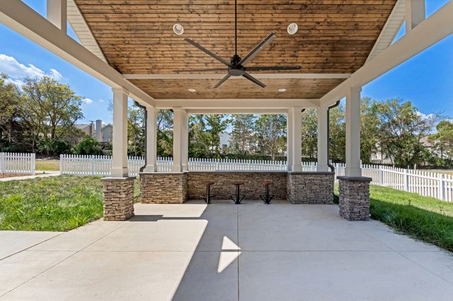 401 Gingerwood Ct, Hermitage, TN 37076