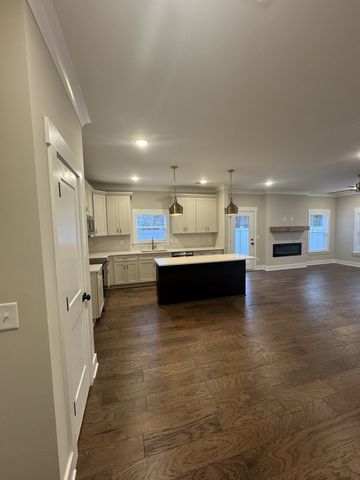 401 Gingerwood Ct, Hermitage, TN 37076