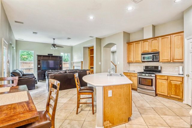 6102 Breezy Hollow Lane, Katy, TX 77450