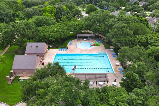 6102 Breezy Hollow Lane, Katy, TX 77450