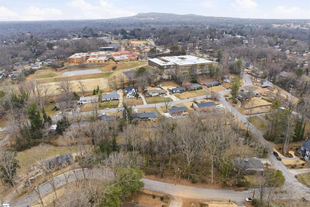 218 Arbutus Trail, Greenville, SC 29607