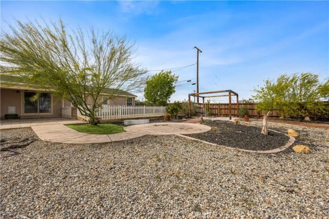 922 W Vulcan, Ridgecrest, CA 93555