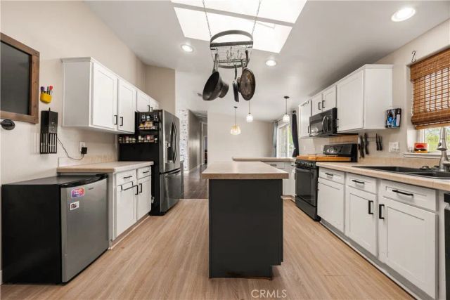 922 W Vulcan, Ridgecrest, CA 93555