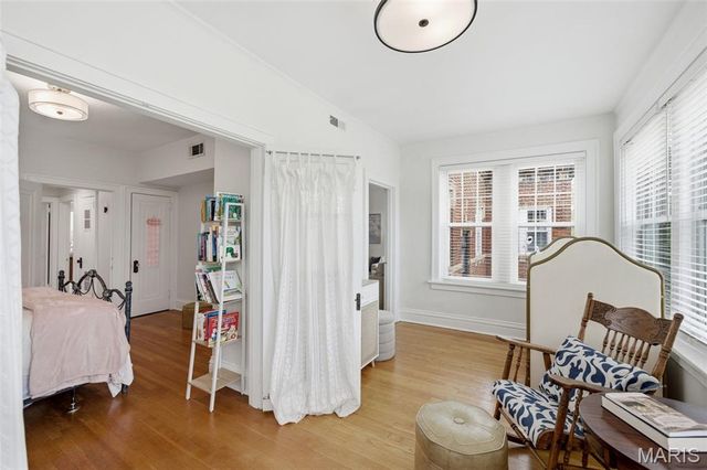 6306 Southwood Avenue 3E, Clayton, MO 63105