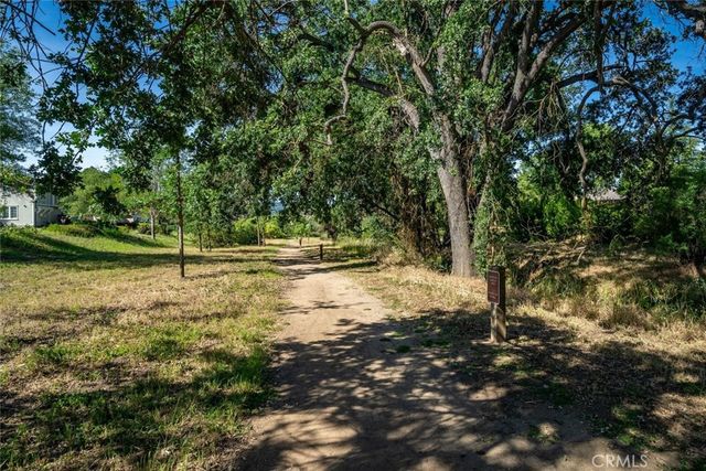 9111 Arbol Del Rosal, Atascadero, CA 93422