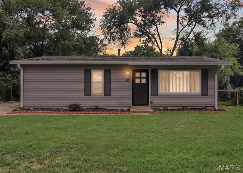 140 Saint Thomas Lane, Cahokia, IL 62206
