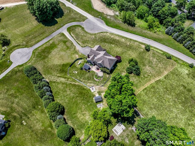 1 Kiara Court, New Milford, CT 06776