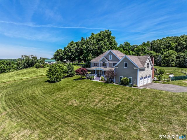 1 Kiara Court, New Milford, CT 06776