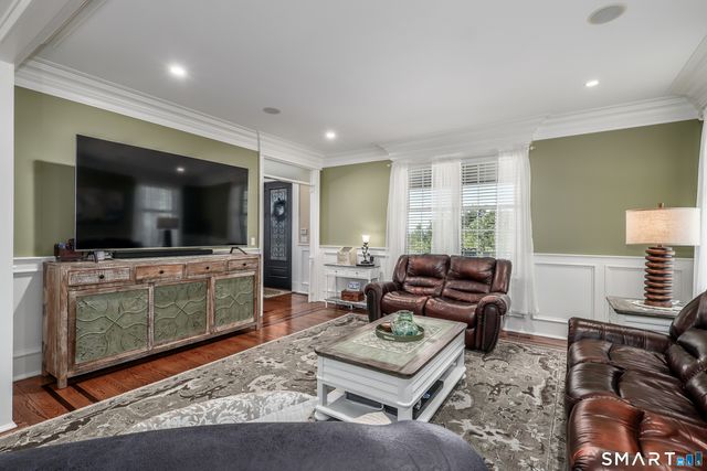 1 Kiara Court, New Milford, CT 06776