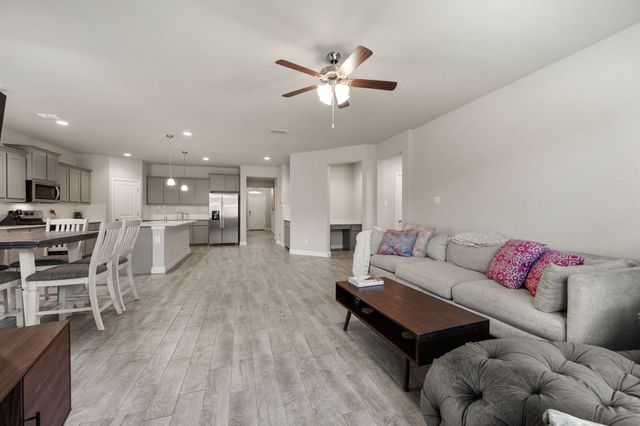 1217 Southwark Drive, Justin, TX 76247