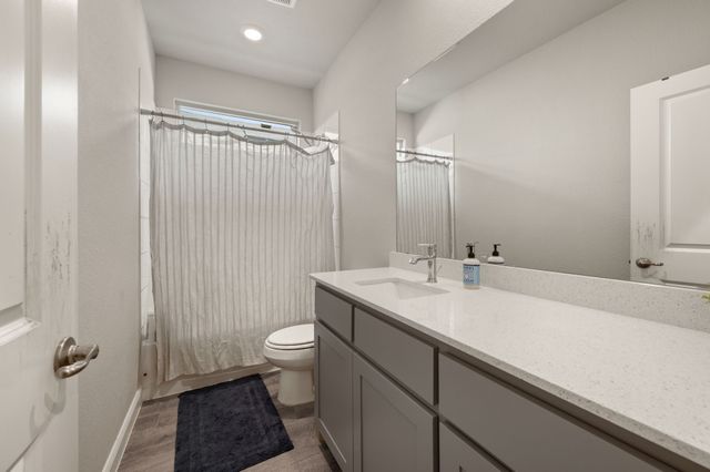 1217 Southwark Drive, Justin, TX 76247