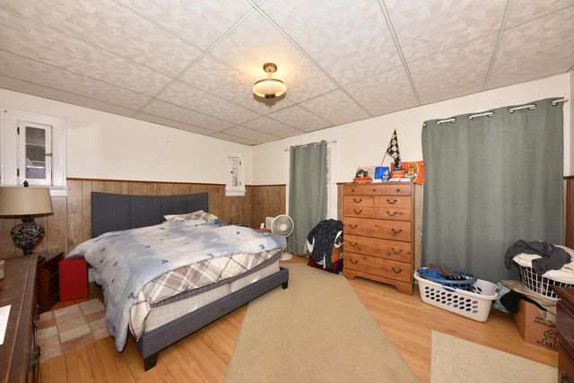 1112 S 77th STREET, West Allis, WI 53214