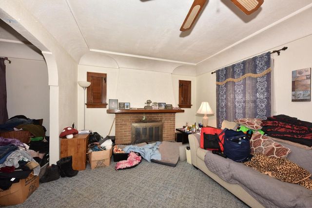 1112 S 77th STREET, West Allis, WI 53214