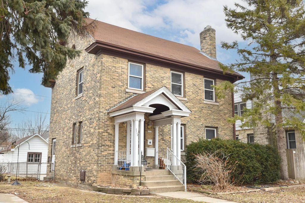 1112 S 77th STREET, West Allis, WI 53214