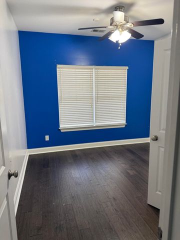 1470 Gulledge Circle, Wedgefield, SC 29168