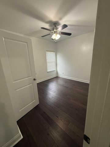 1470 Gulledge Circle, Wedgefield, SC 29168