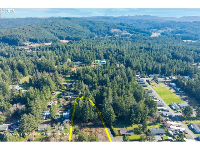 93619 DRIFTWOOD INN Ln, North Bend, OR 97459