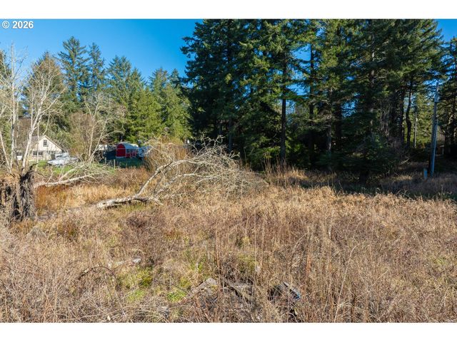 93619 DRIFTWOOD INN Ln, North Bend, OR 97459