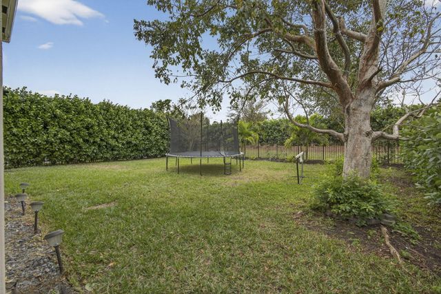19508 Wheelbarrow Bend, Loxahatchee, FL 33470