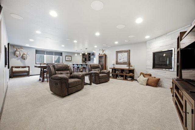 7351 14th Street S, Fargo, ND 58104