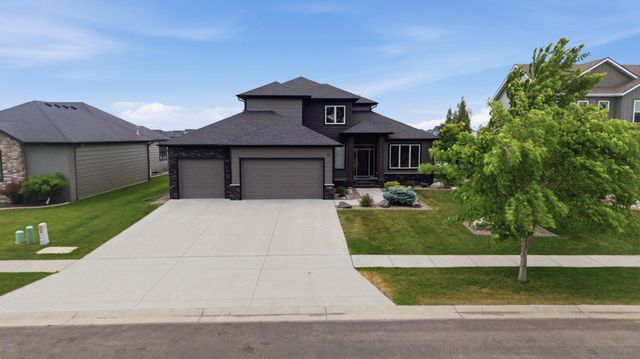 7351 14th Street S, Fargo, ND 58104