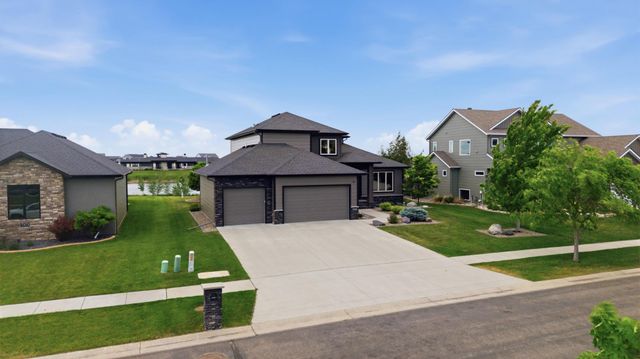 7351 14th Street S, Fargo, ND 58104