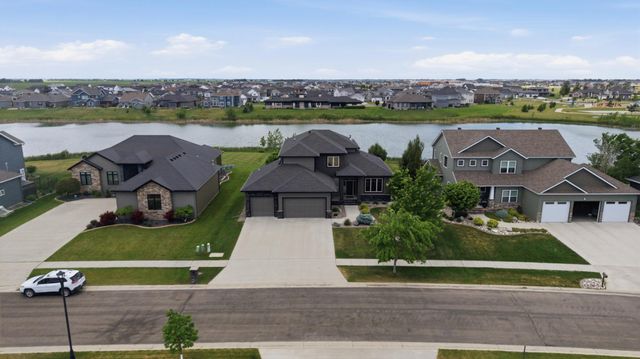 7351 14th Street S, Fargo, ND 58104