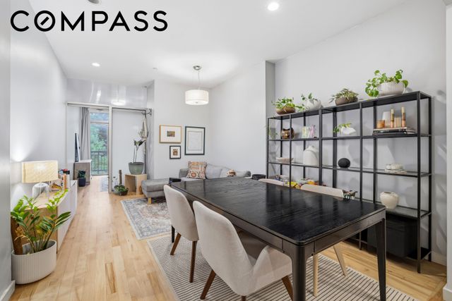 171 Henry St Apt 3A, New York City, NY 10002