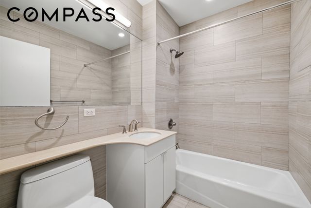 171 Henry St Apt 3A, New York City, NY 10002