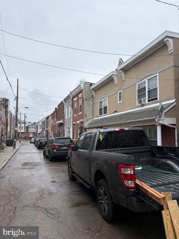 2323 GREENWICH ST, Philadelphia, PA 19146