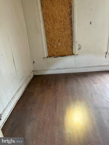 2323 GREENWICH ST, Philadelphia, PA 19146