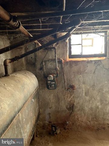 2323 GREENWICH ST, Philadelphia, PA 19146