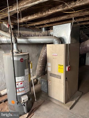 2323 GREENWICH ST, Philadelphia, PA 19146