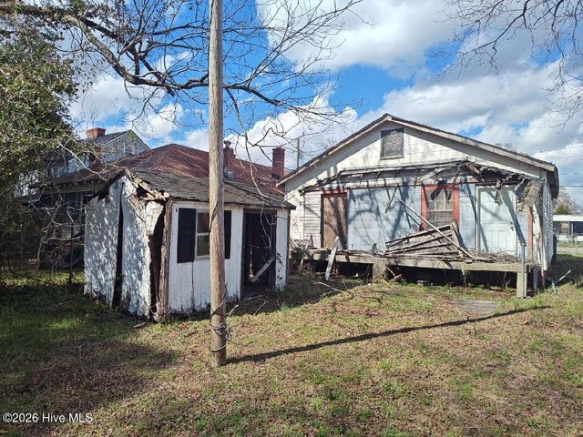 317 E Peyton Avenue, Kinston, NC 28501