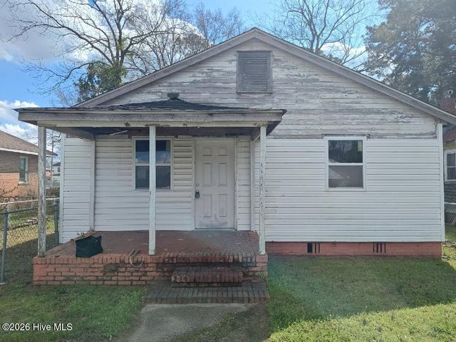 317 E Peyton Avenue, Kinston, NC 28501