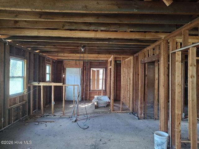 317 E Peyton Avenue, Kinston, NC 28501