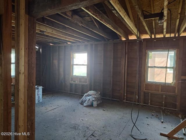 317 E Peyton Avenue, Kinston, NC 28501