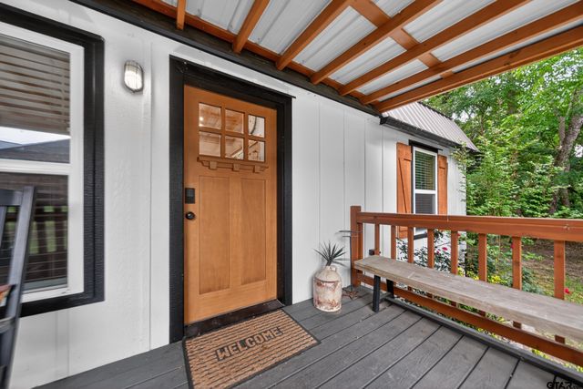 311 County Road 2724, Mineola, TX 75773