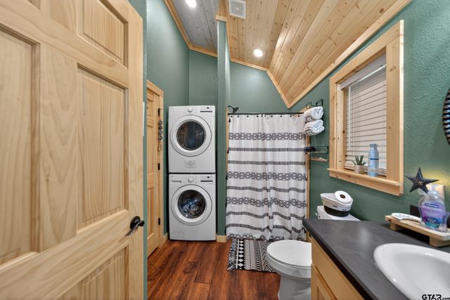 311 County Road 2724, Mineola, TX 75773