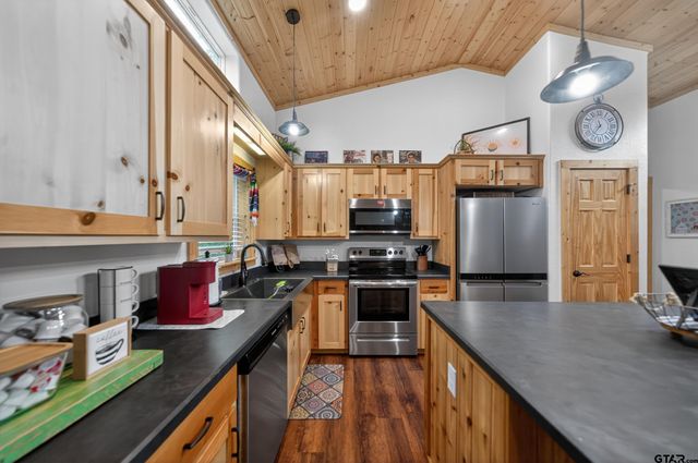 311 County Road 2724, Mineola, TX 75773