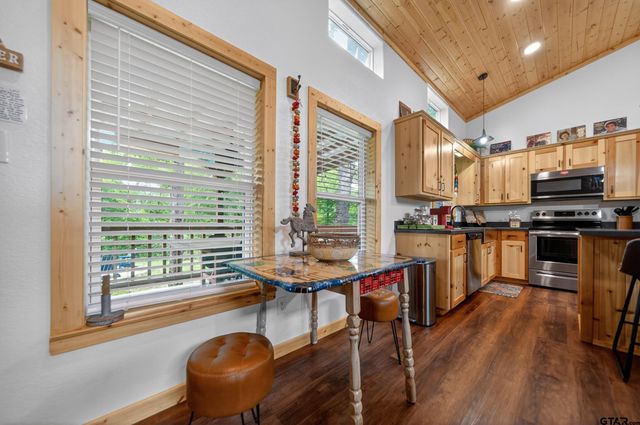 311 County Road 2724, Mineola, TX 75773