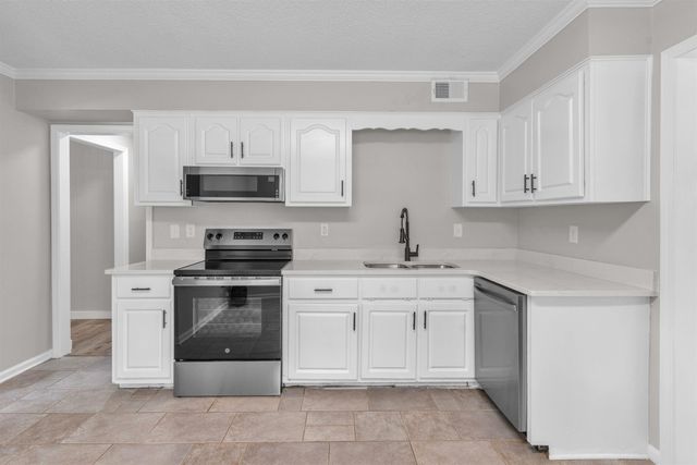 7078 TULIP TRAIL DR, Memphis, TN 38133