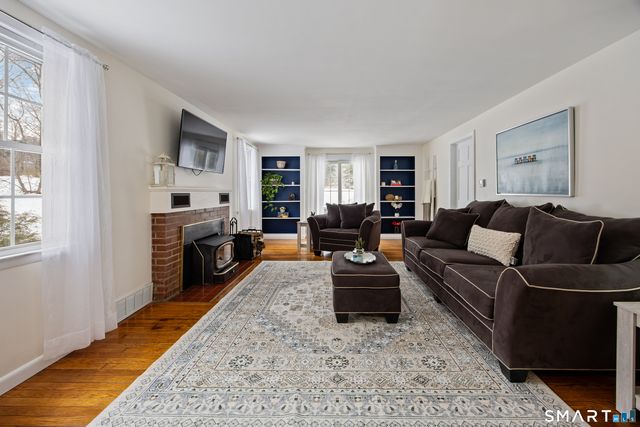 1023 King Road, Cheshire, CT 06410