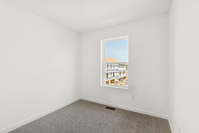 879 Briar Glen Court, Hampshire, IL 60140