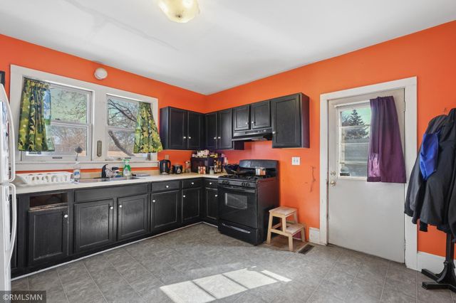 2203 Chicago Avenue, Minneapolis, MN 55404